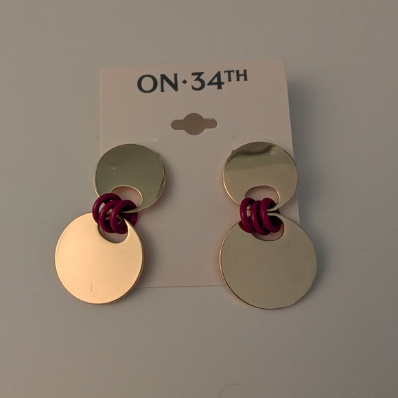 ON 34TH Gold and Pink Circle Earrings - Picture 1 of 3